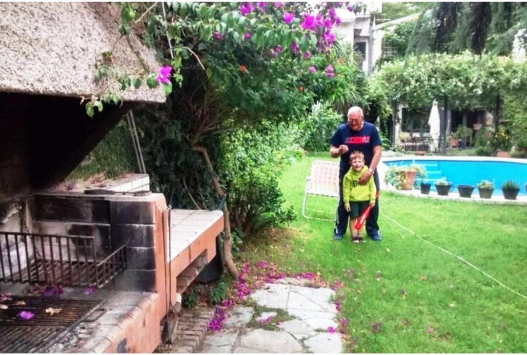Hospedagem domiciliar Con Piscina Y Parque *