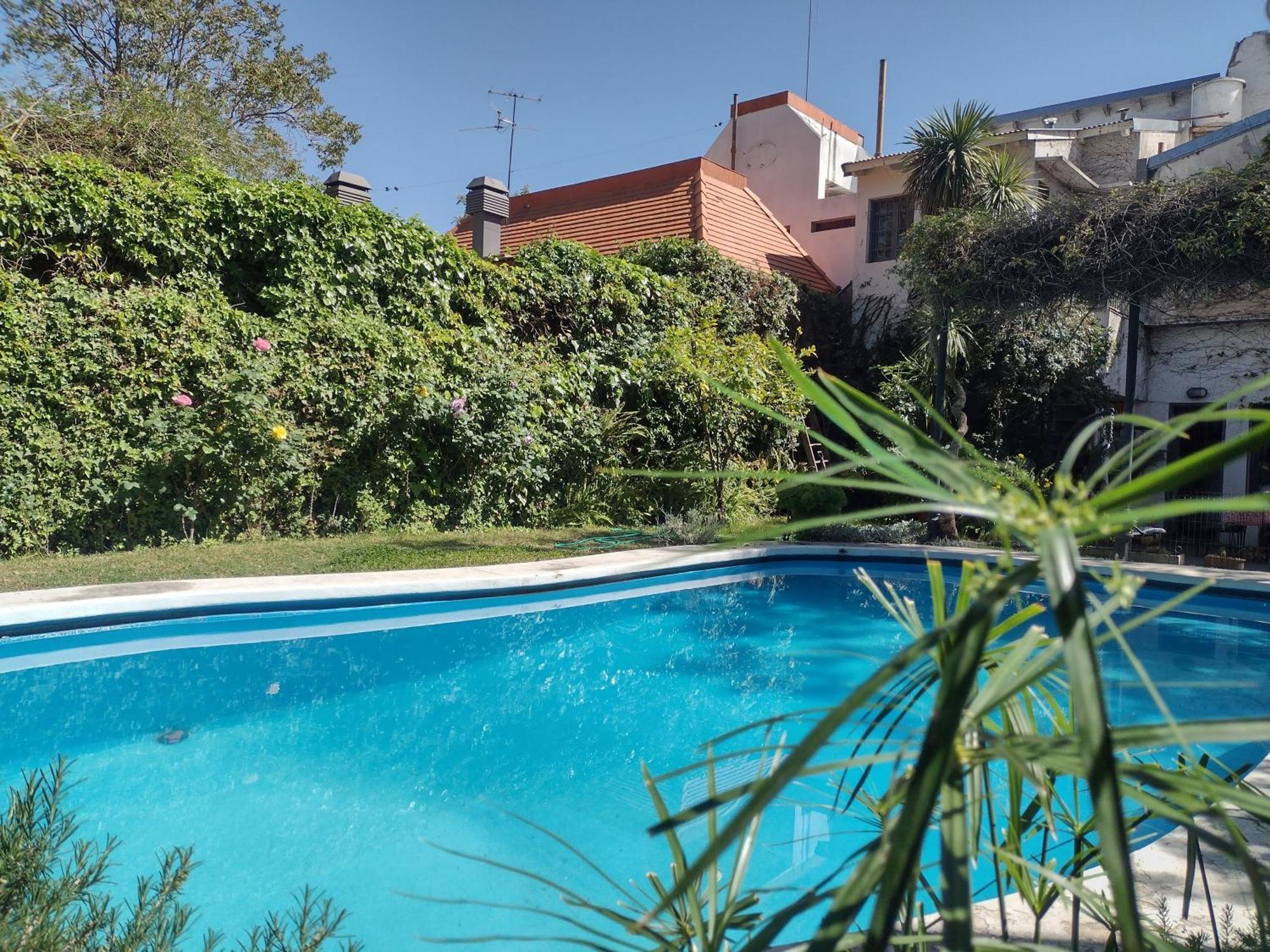 Hospedagem domiciliar Con Piscina Y Parque *